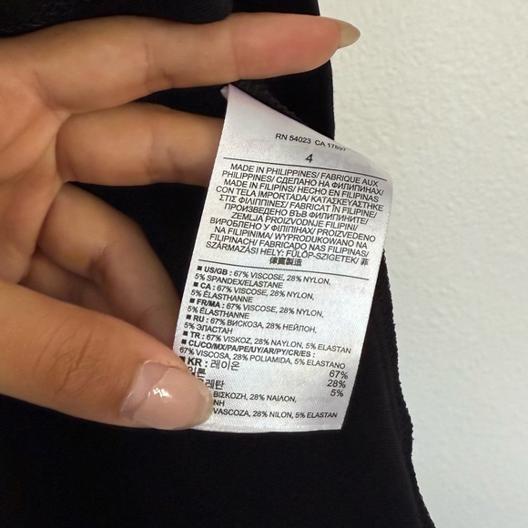 Banana Republic Classic Black A-Line Skirt - Picture 5 of 7